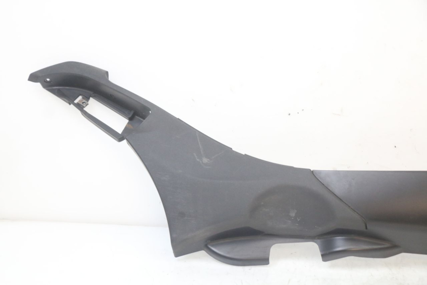 photo de rechter dorpel PIAGGIO MP3 HPE 350 (2018 - 2020) - Detail van het onderdeel