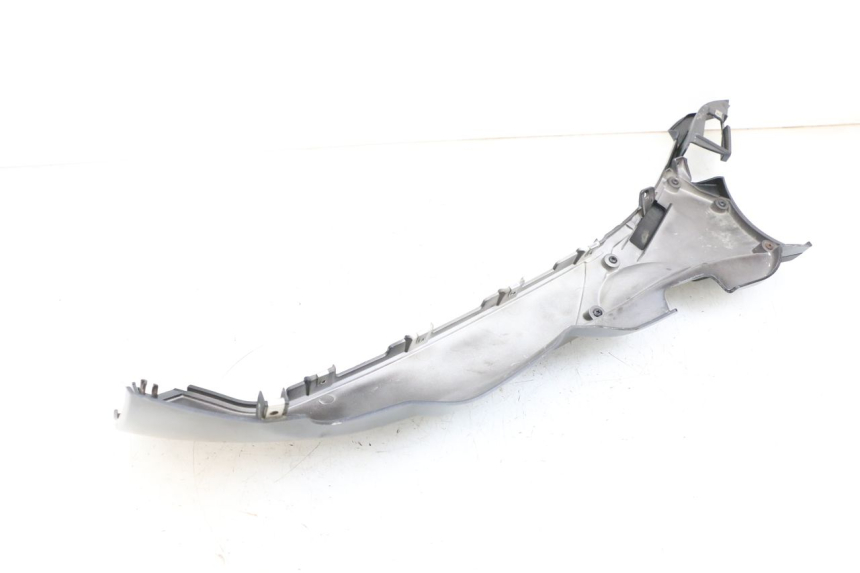 photo de rechter dorpel PIAGGIO MP3 HPE 350 (2018 - 2020) - Detail van het onderdeel