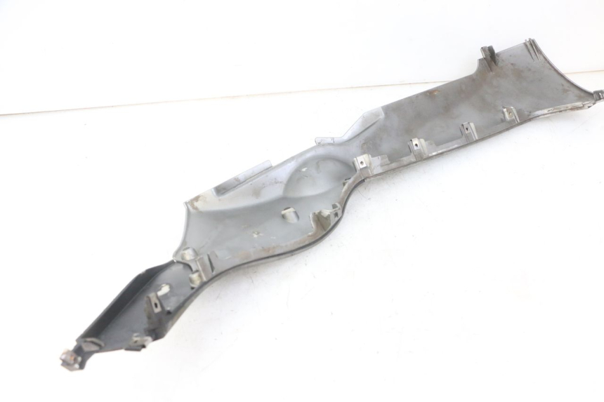 photo de RECHTER ZIJKWAND PIAGGIO MP3 LT 300 (2010 - 2016) - Bevestigingspunten