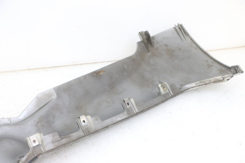 photo de RECHTER ZIJKWAND PIAGGIO MP3 LT 300 (2010 - 2016) - Staat van het oppervlak