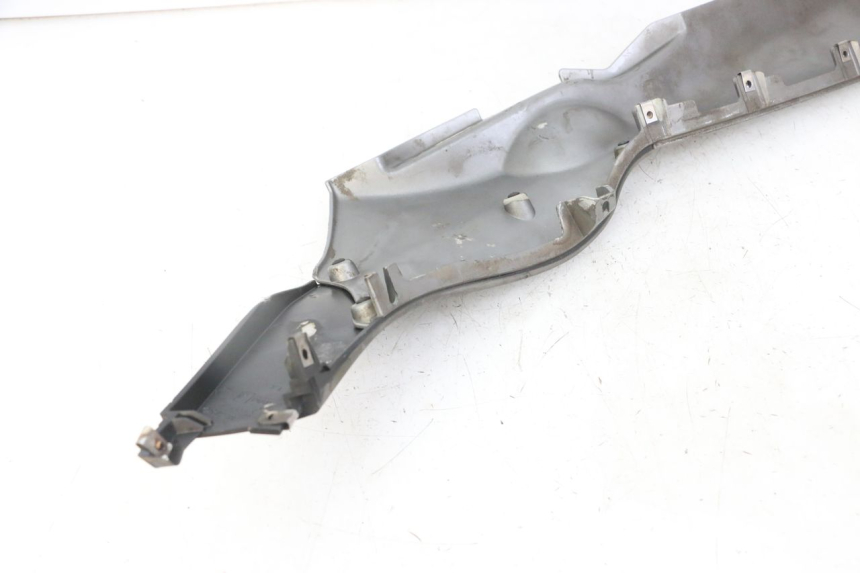 photo de RECHTER ZIJKWAND PIAGGIO MP3 LT 300 (2010 - 2016) - Gecontroleerd onderdeel