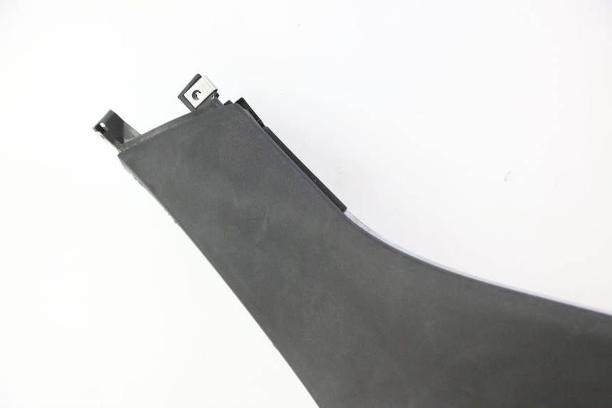 photo de rechter dorpel PIAGGIO MP3 125 (2006 - 2014) - Kenmerkende details