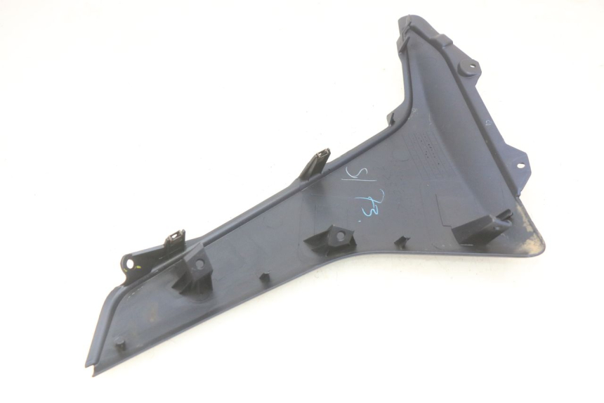 photo de rechter dorpel YAMAHA N-MAX NMAX 125 (2017 - 2020) - Detail van het onderdeel