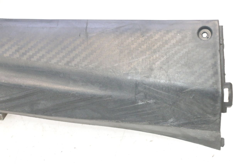 photo de rechter dorpel SYM ORBIT III 3 4T 50 (2021 - 2025) - Detail van het onderdeel