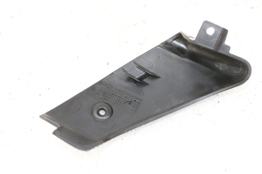 photo de RECHTER ZIJKDREMPEL PIAGGIO VESPA GRANTURISMO 200 (2004 - 2005) - Zoom op gebruiksstaat