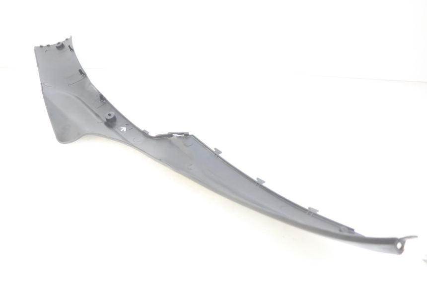 photo de rechter dorpel TNT MOTOR ROMA 10' 2T 50 (2011 - 2018) - Zoom op gebruiksstaat