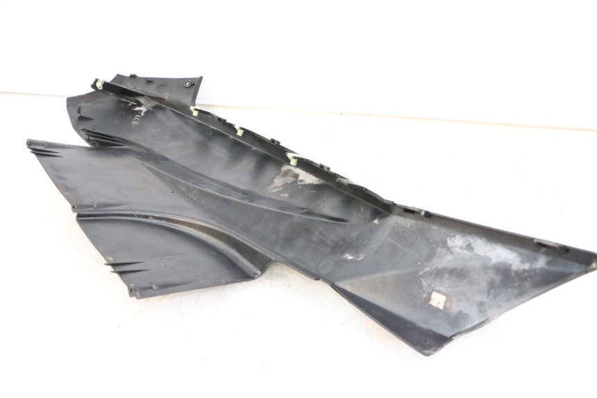 photo de rechter dorpel PEUGEOT SATELIS 125 (2013 - 2018) - Zoom op gebruiksstaat