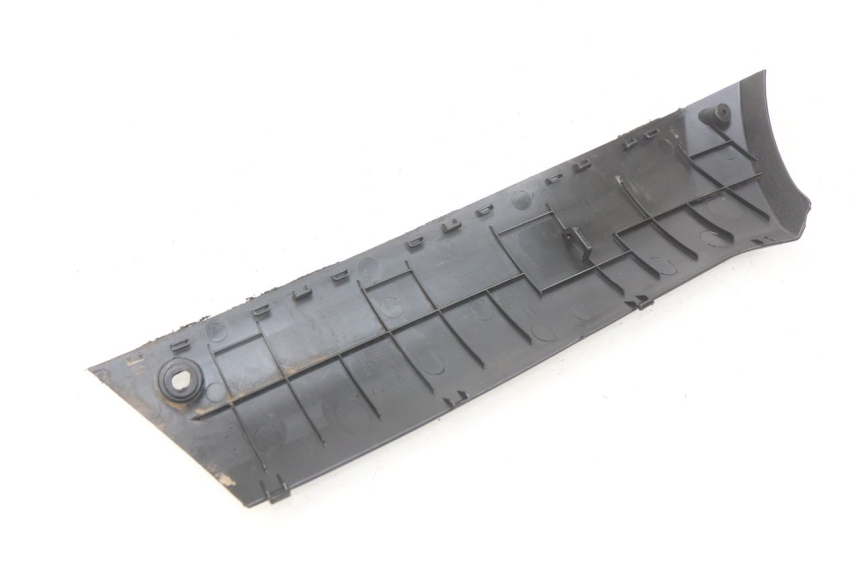 photo de rechter dorpel PEUGEOT STREETZONE 4T 50 (2018 - 2023) - Detail van het onderdeel