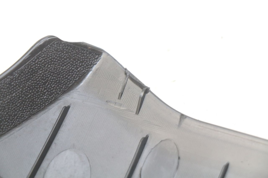 photo de rechter dorpel PEUGEOT STREETZONE 4T 50 (2018 - 2023) - Zoom op gebruiksstaat