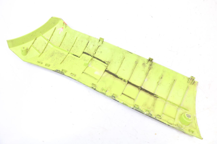 photo de RECHTER ZIJKANTSKIRT PEUGEOT STREETZONE I 2T 50 (2018 - 2020) - Bevestigingspunten