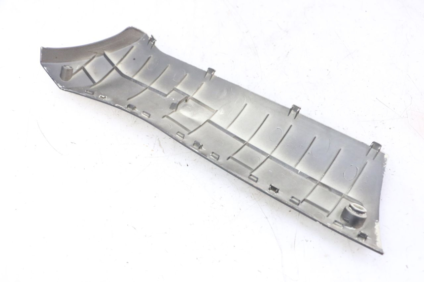 photo de RECHTER ZIJKANTSKIRT PEUGEOT STREETZONE I NAKED 2T 50 (2018 - 2020) - Andere kijkhoek