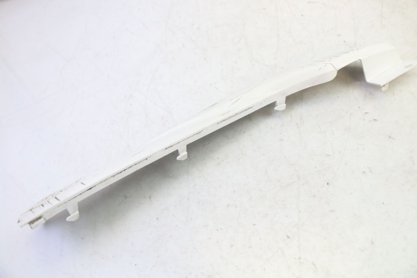 photo de rechter dorpel PEUGEOT TWEET PRO EFI 4T 50 (2021 - 2022) - Staat van het oppervlak