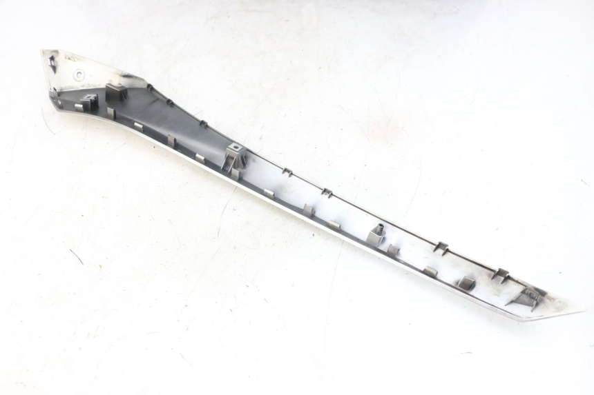 photo de rechter dorpel YAMAHA XMAX X-MAX ABS 125 (2017 - 2020) - Zoom op gebruiksstaat