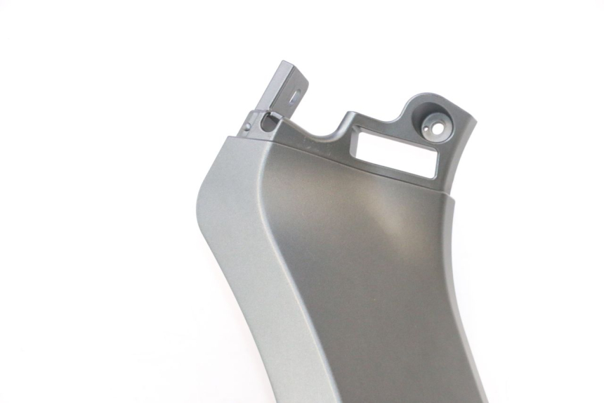 photo de rechter dorpel YAMAHA X-MAX XMAX 125 (2010 - 2013) - Detail van het onderdeel