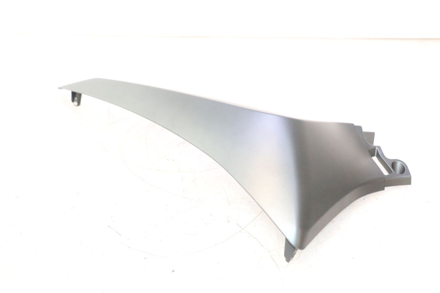 photo de rechter dorpel YAMAHA X-MAX XMAX 125 (2010 - 2013) - Technische close-up