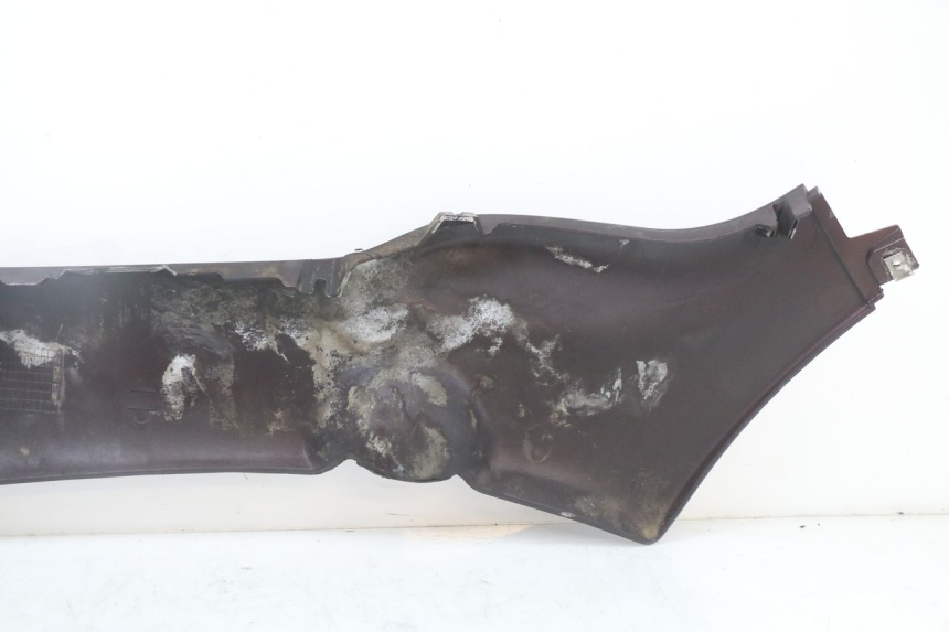 photo de rechter dorpel PIAGGIO X8 125 (2004 - 2007) - Bevestigingspunten