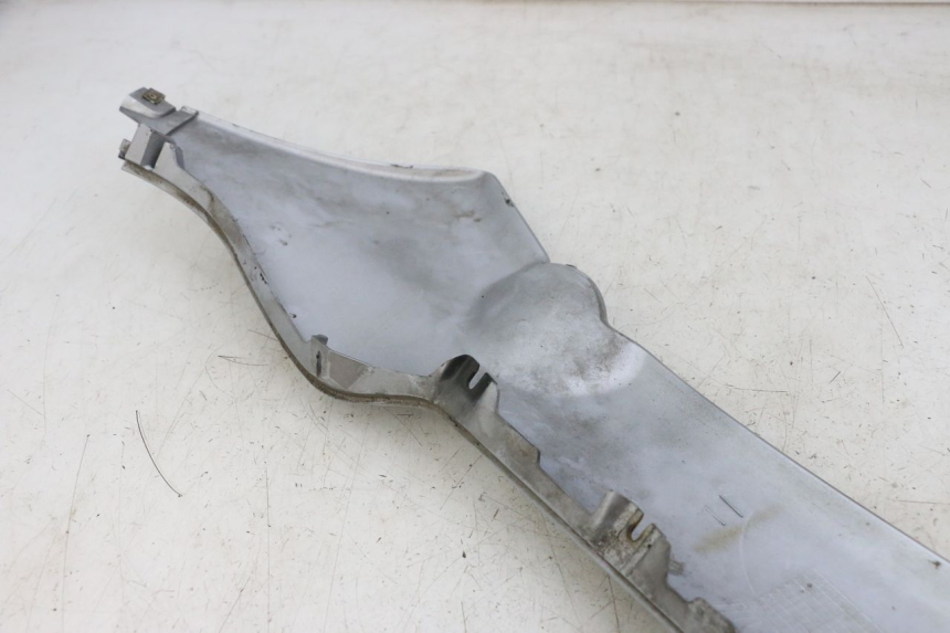 photo de rechter dorpel PIAGGIO X8 125 (2004 - 2007) - Zoom op gebruiksstaat