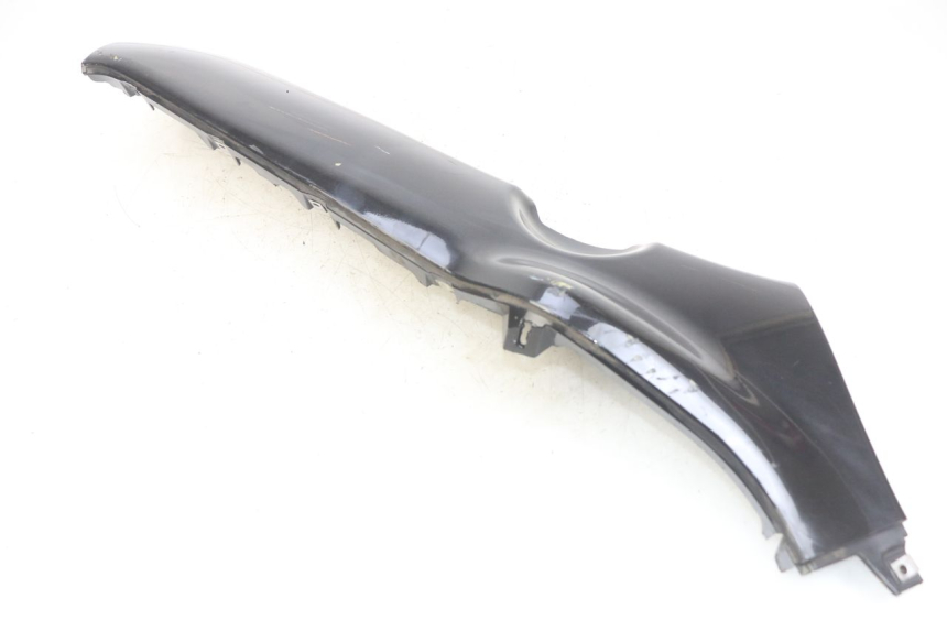 photo de RECHTER ZIJKANTSKIRT PIAGGIO XEVO - X EVO 125 (2007 - 2017) - Zoom op gebruiksstaat