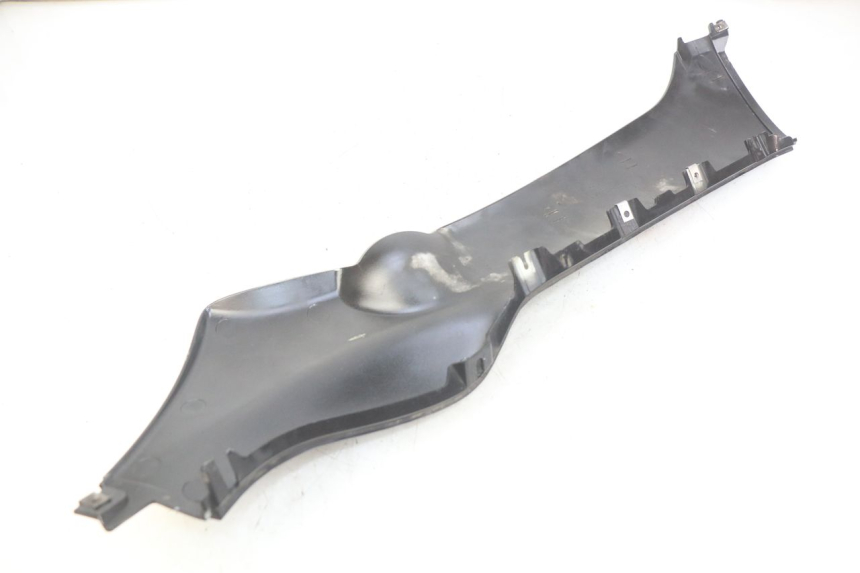 photo de RECHTER ZIJKANTSKIRT PIAGGIO XEVO - X EVO 125 (2007 - 2017) - Technische close-up