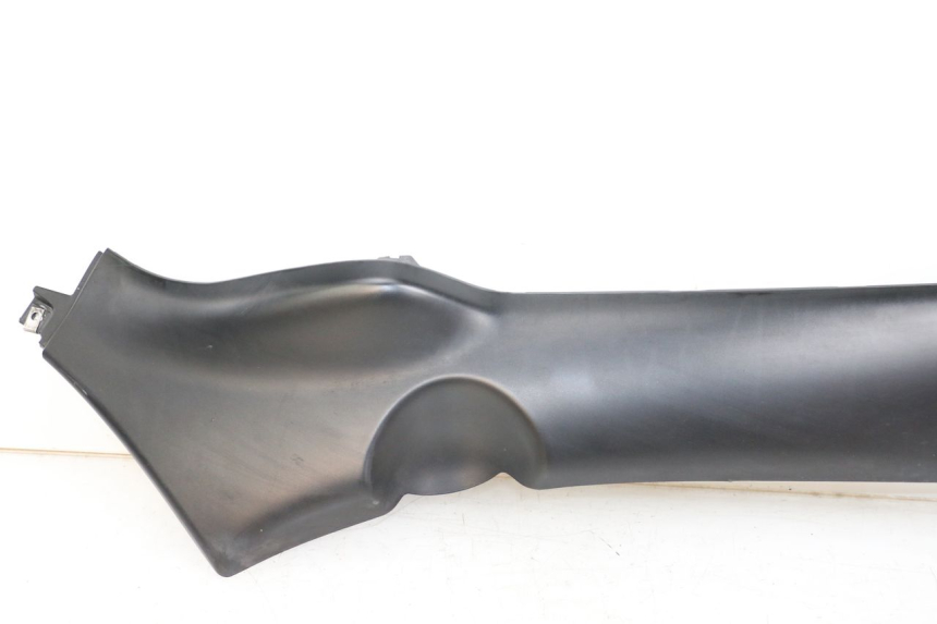 photo de RECHTER ZIJKANTSKIRT PIAGGIO XEVO - X EVO 125 (2007 - 2017) - Overzicht