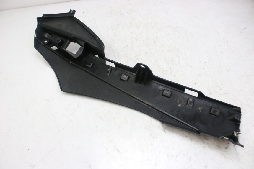 photo de LINKER DORSELPLAAT PIAGGIO FLY 4T 50 (2013 - 2017) - Detail van het onderdeel