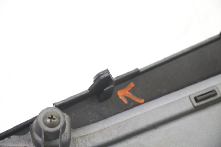 photo de LINKER DORSELPLAAT SYM JET 14 4T 50 (2018 - 2022) - Bevestigingspunten