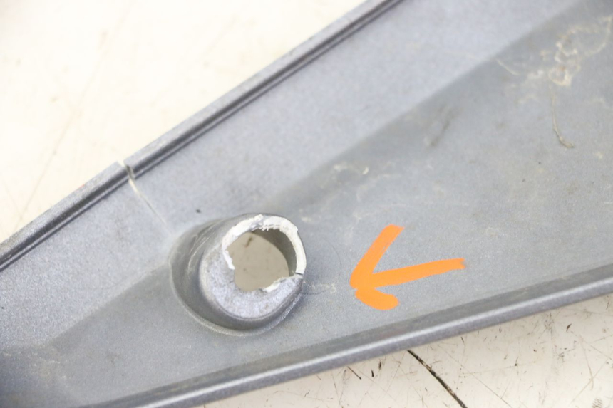 photo de LINKER DORSELPLAAT SYM JOYMAX 125 (2010 - 2017) - Bevestigingspunten