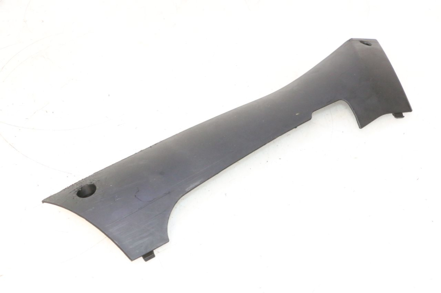 photo de LINKER ZIJKANTSKIRT PEUGEOT KISBEE 4T 50 (2023 - 2026) - Technische close-up