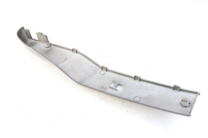 photo de LINKER DORSELPLAAT KYMCO PEOPLE S 125 (2000 - 2008) - Detail van het onderdeel