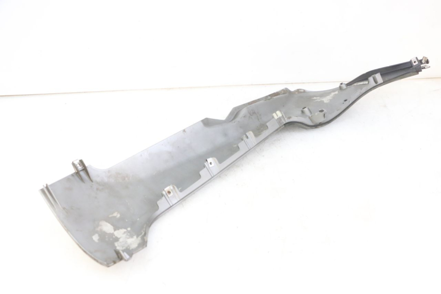 photo de LINKER DREMPELPLAAT PIAGGIO MP3 LT 300 (2010 - 2016) - Staat van het oppervlak