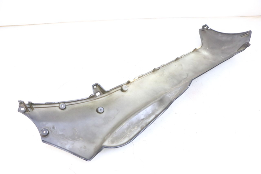 photo de LINKER DREMPELPLAAT PIAGGIO MP3 125 (2006 - 2014) - Technische close-up