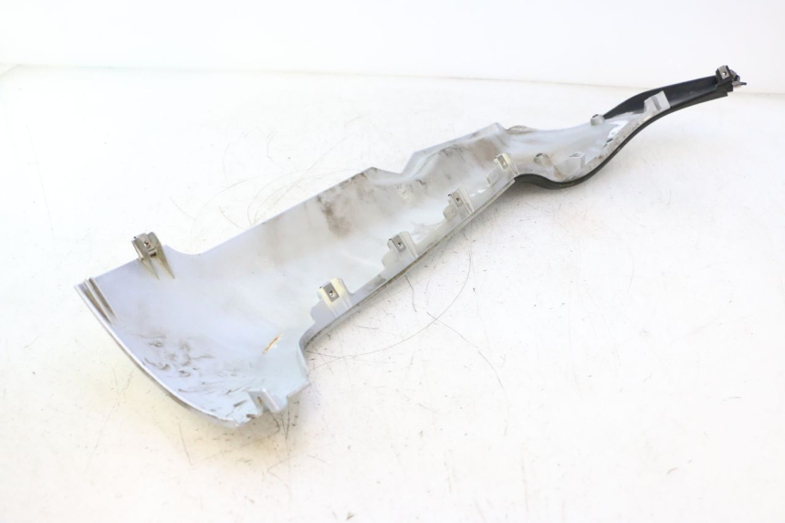 photo de LINKER DREMPELPLAAT PIAGGIO MP3 125 (2006 - 2014) - Markeringen en referenties
