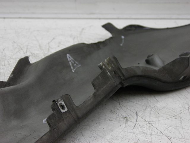 photo de LINKER DREMPELPLAAT PIAGGIO MP3 RL 125 (2006 - 2014) - Bevestigingspunten