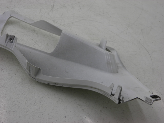 photo de LINKER DORSELPLAAT PIAGGIO XEVO - X EVO 125 (2010 - 2015) - Zoom op gebruiksstaat