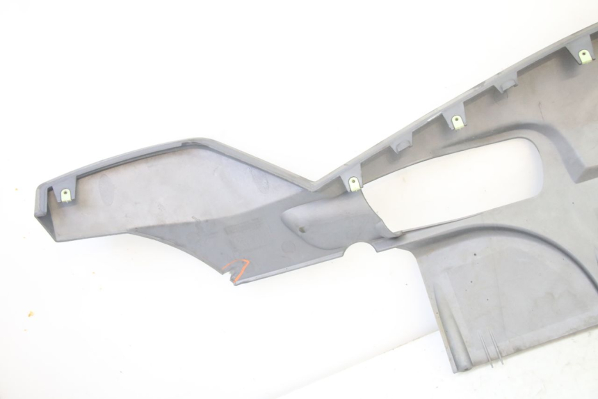 photo de LINKER DORSELPLAAT PEUGEOT SATELIS 250 (2006 - 2012) - Technische close-up