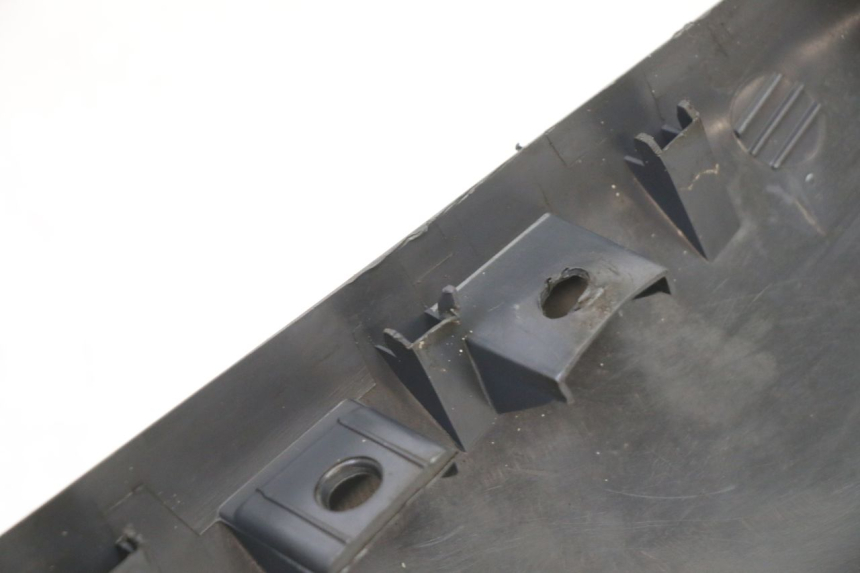 photo de LINKER DORSELPLAAT PIAGGIO SUPER LX 125 (2000 - 2003) - Markeringen en referenties