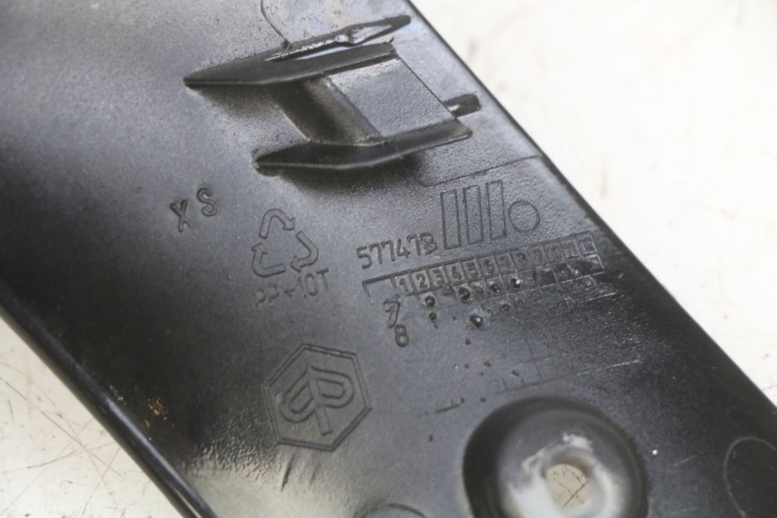 photo de LINKER DORSELIP PIAGGIO VESPA GTS SUPER IE 125 (2009 - 2016) - Detail van het onderdeel