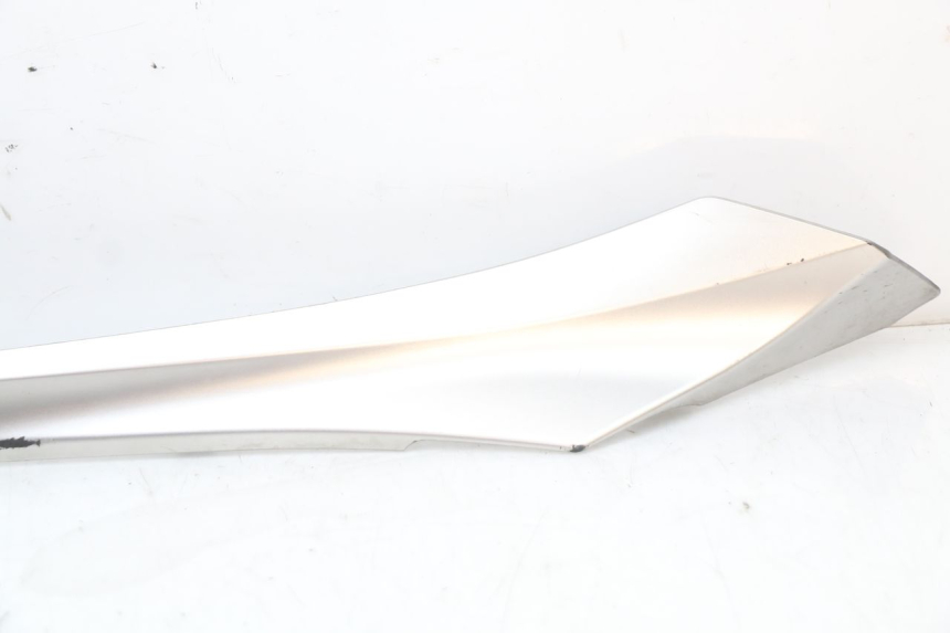 photo de LINKER DREMPELPLAAT YAMAHA XMAX X-MAX ABS 125 (2017 - 2020) - Zoom op gebruiksstaat