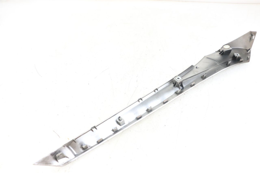 photo de LINKER DREMPELPLAAT YAMAHA XMAX X-MAX ABS 125 (2017 - 2020) - Andere kijkhoek