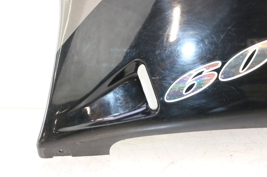 photo de LINKER ZIJKANTSKIRT KAWASAKI ZZR 600 (1995 - 2004) - Zoom op gebruiksstaat
