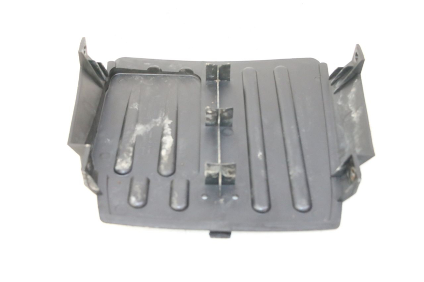 photo de Dorpelplaat DAELIM HISTORY 125 (2001 - 2002) - Detail van het onderdeel