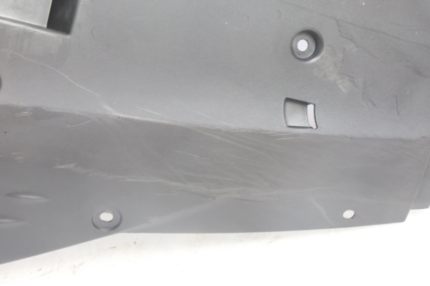photo de ZIJSKIRT YAMAHA N-MAX NMAX 125 (2021 - 2024) - Technische close-up
