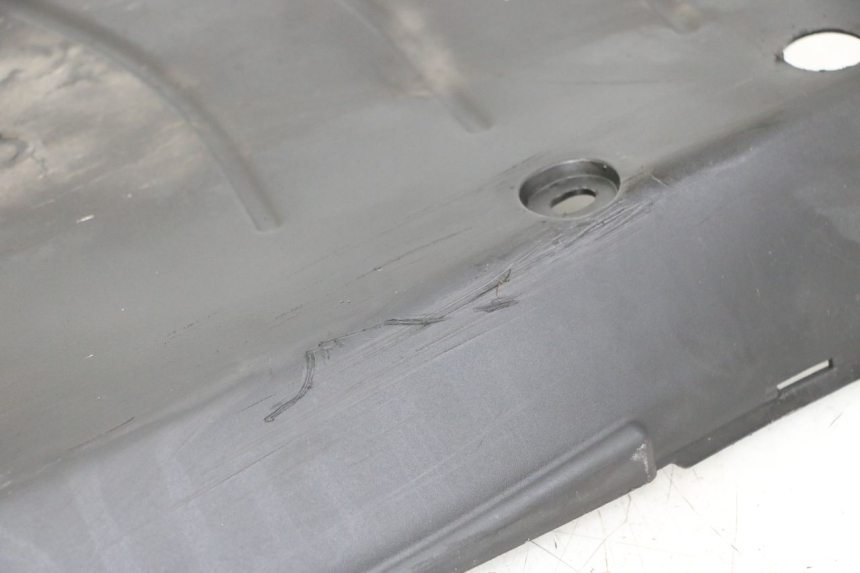 photo de Dorpelplaat SUZUKI UH BURGMAN 125 (2002 - 2006) - Bevestigingspunten