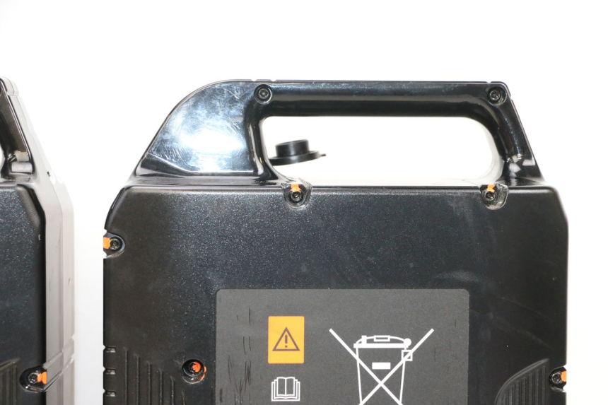 photo de ACCULADER YAMAHA NEO'S CORE 1 (2022 - 2026) - Gecontroleerd onderdeel