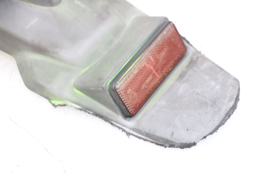 photo de ACHTERSPATBORD HONDA CBF 125 (2009 - 2015) - Zoom op gebruiksstaat