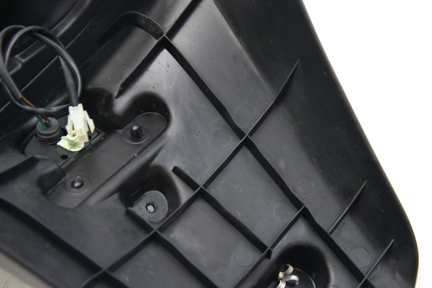 photo de ACHTERSPATBORD PEUGEOT CITYSTAR 125 (2011 - 2017) - Zoom op componenten