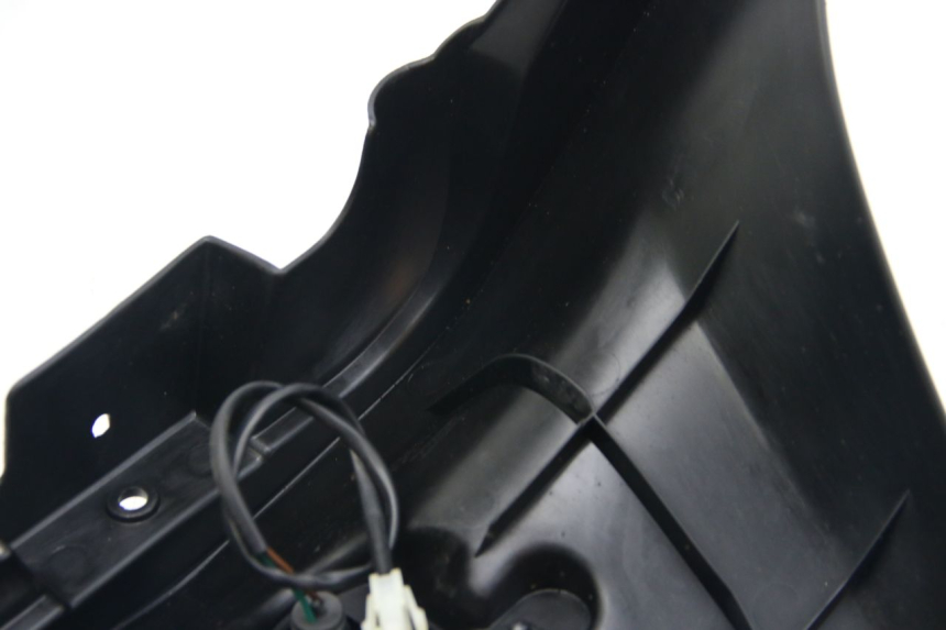 photo de ACHTERSPATBORD PEUGEOT CITYSTAR 125 (2011 - 2017) - Detailaanzicht