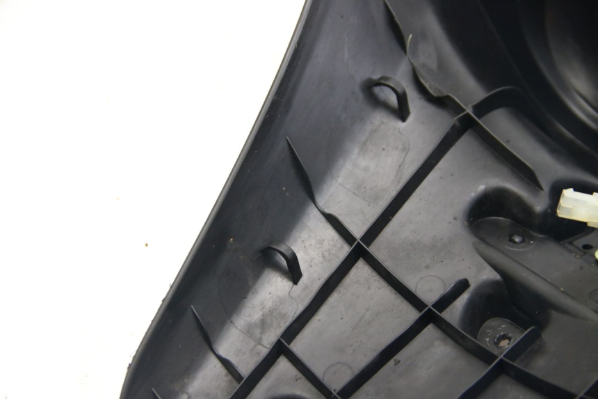 photo de ACHTERSPATBORD PEUGEOT CITYSTAR 125 (2011 - 2017) - Focus op structuur