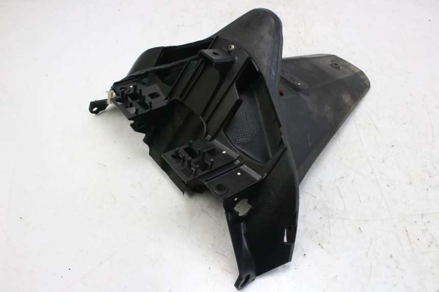 photo de ACHTERSPATBORD HONDA FES S-WING SWING ABS 125 (2007 - 2015) - Technische close-up
