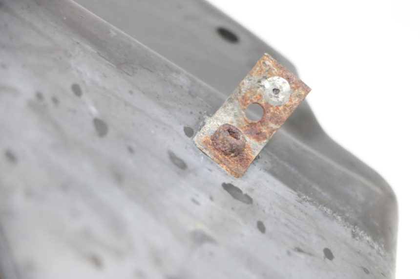 photo de ACHTERSPATBORD KAWASAKI GPX R WARBIRD 600 (1988 - 1993) - Zoom op gebruiksstaat